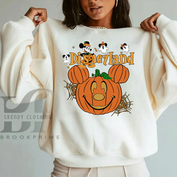 Disneyland Pumskin Halloween Sweatshirt