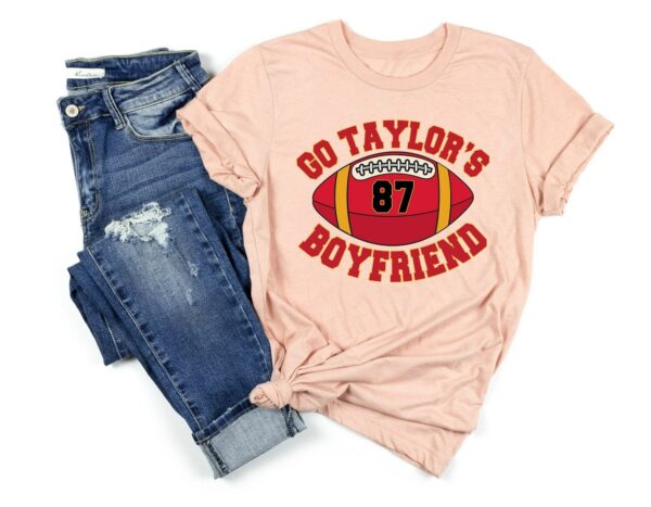 Funny Football Fan Shirt Taylor And Travis KC Tee 2023 Go Taylor’s Boyfriend Sweatshirt For Season Kancas City